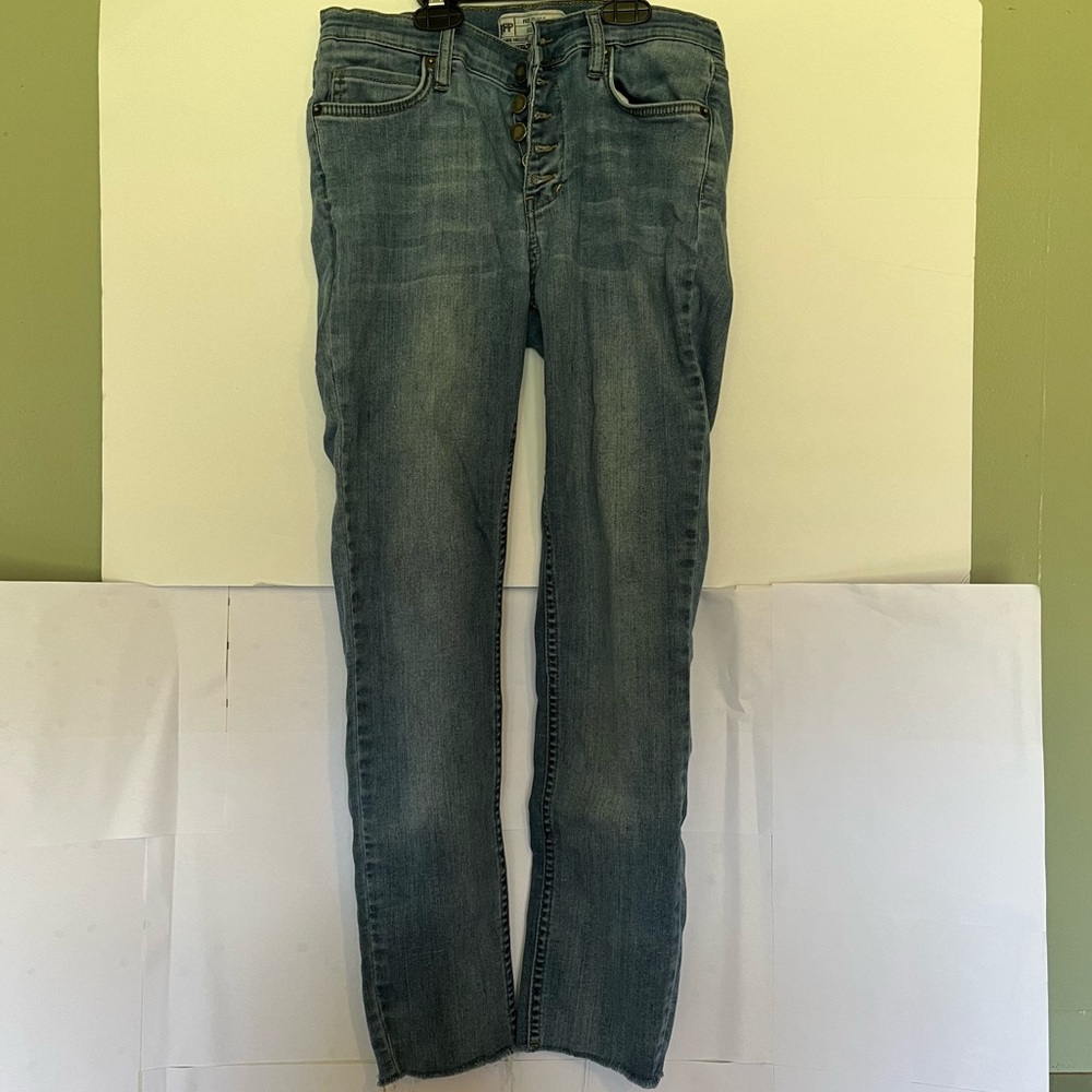 Free People Womens Reagan crop Raw Hem Skinny Button Fly Blue Jeans Size 26